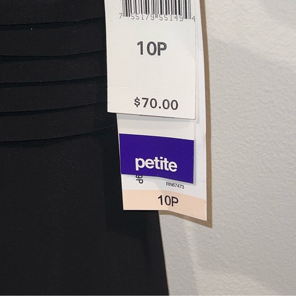 Danny & Nicole Short Sleeve Black Blouse with Faux Buckle Waist, Size 10P - Picture 10 of 13